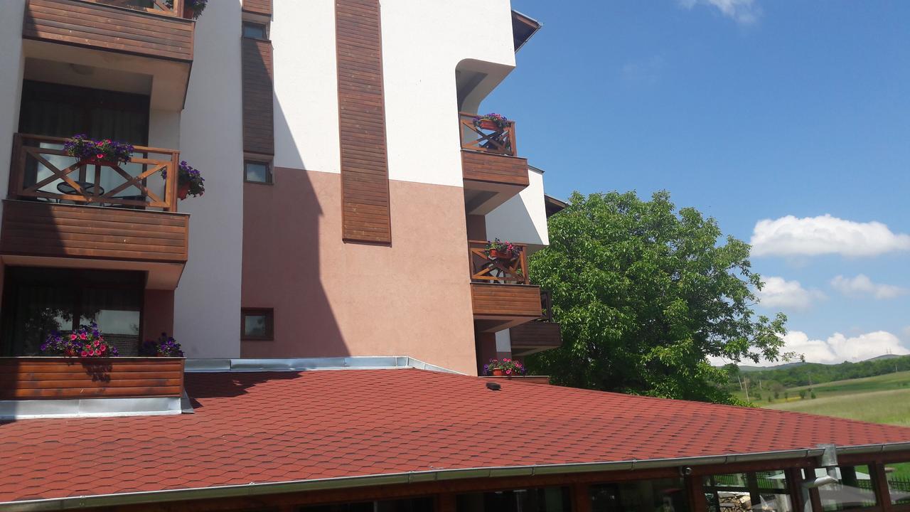 Lakata Guest House Zasele Exterior foto